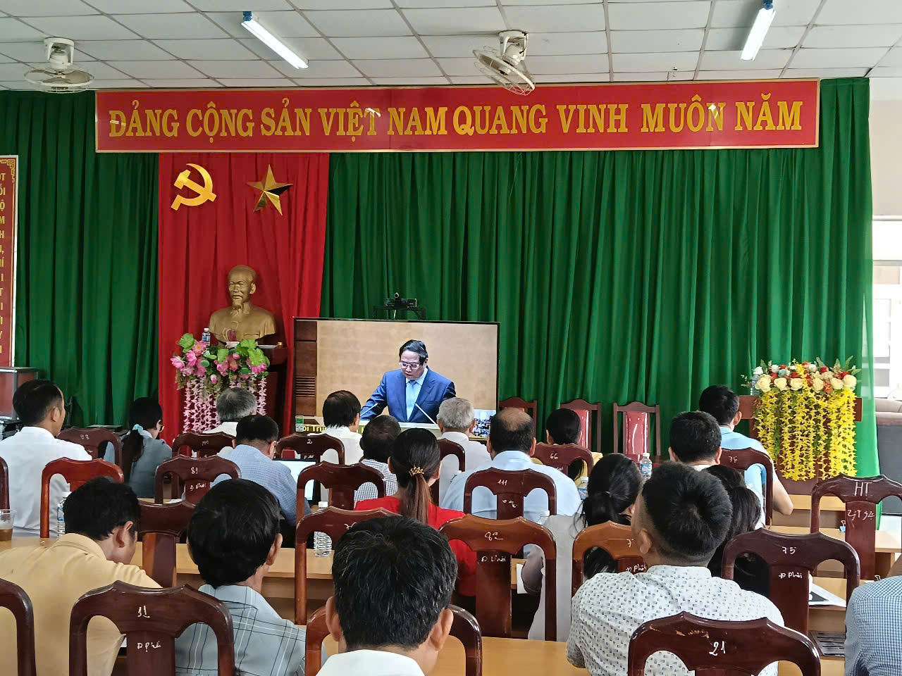 anh hoi nghi truc tuyen